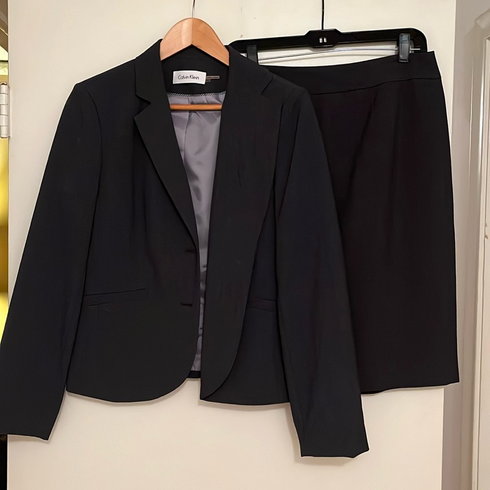 Calvin Klein Heather Grey Suit Mixed Size: Size 10 Jacket Size 8 Skirt